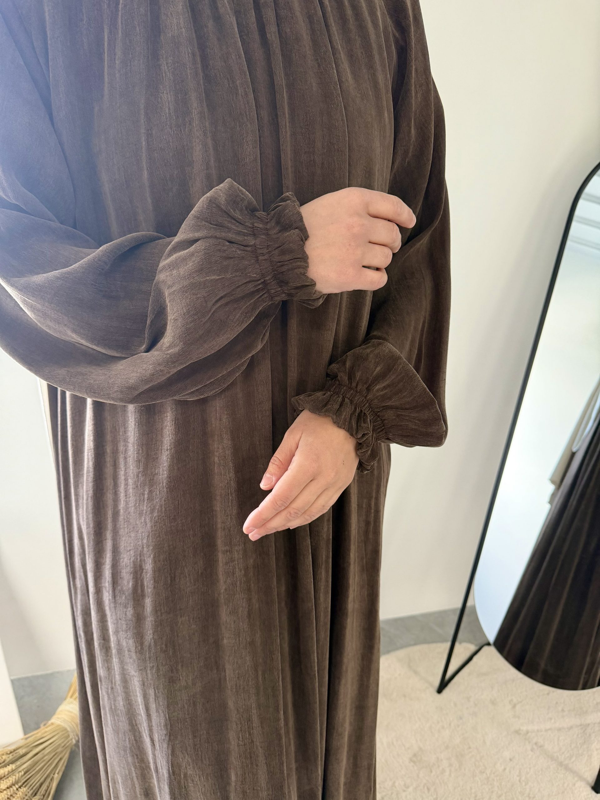 ROBE YASNA – Image 2